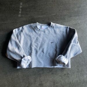 Vintage Nike cropped crew neck